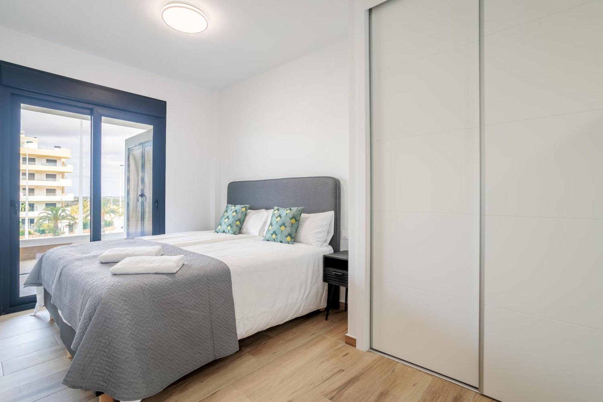 Arenales Terrace Refugee New Apartment With Pool And Gym Ареналес дел Сол Екстериор снимка