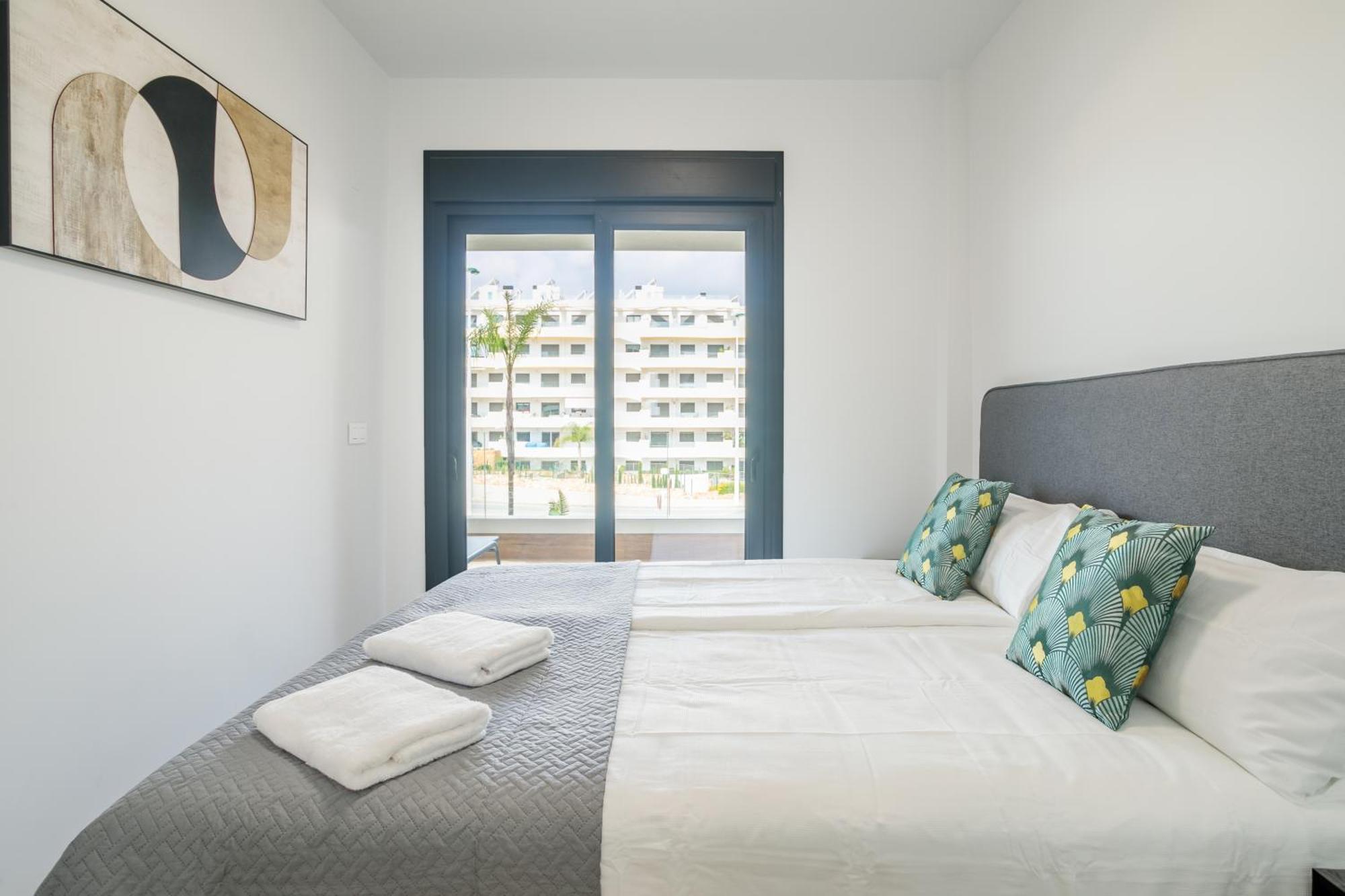 Arenales Terrace Refugee New Apartment With Pool And Gym Ареналес дел Сол Екстериор снимка